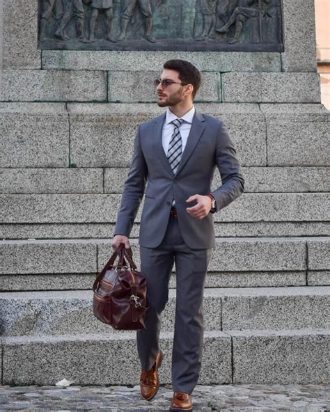 Formal Business Suit 的图像结果