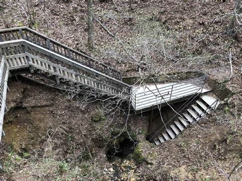 Secrets Of Missouri's Smallin Civil War Cave | TouristSecrets
