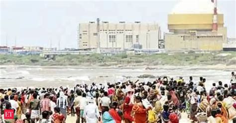 Kudankulam protests: One person killed; government offices torched ...