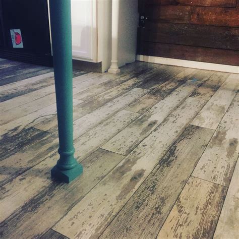 Barn Wood Laminate Flooring at Jackson Guilfoyle blog