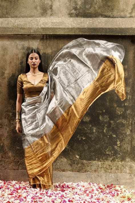 Buy Gold And Silver Handloom Tissue Saree Online | Chandi Aur Sona