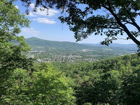 Conquering Read Mountain Preserve Loop: A Virginian Hike Through ...