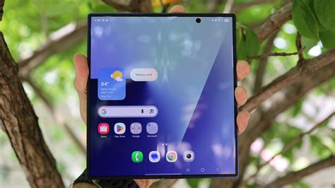 The Samsung Galaxy Z Fold 7 can deal with way more folds than the Z ...