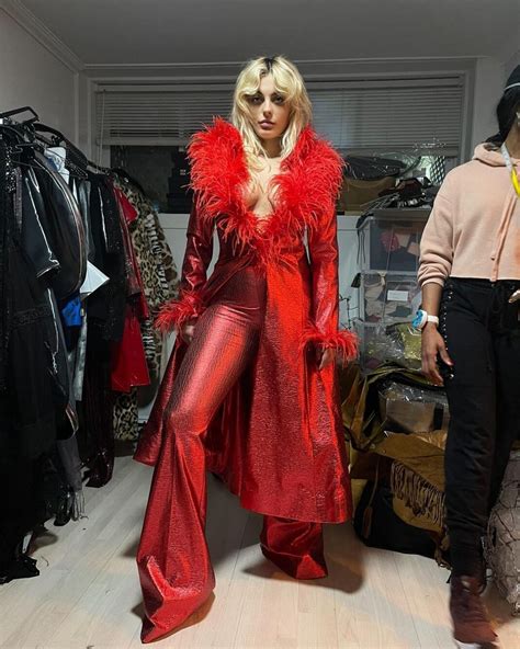 Bebe Rexha Net Worth - Hollywoodworth | Celebrity