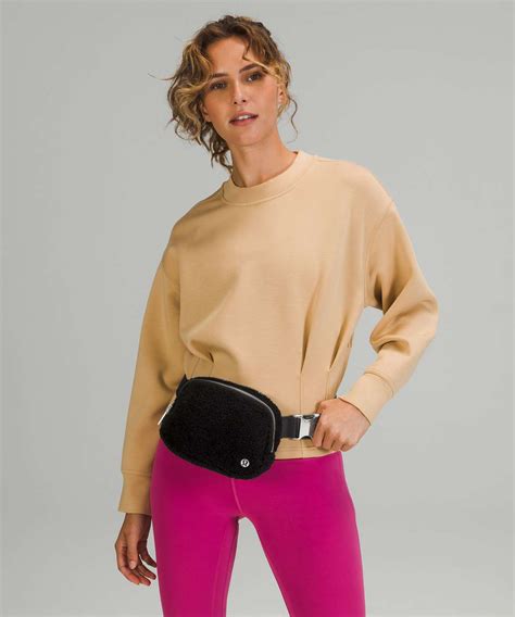 Lululemon Everywhere Fleece Belt Bag - Black - lulu fanatics