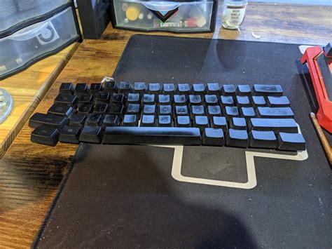 How to Clean Wireless Keyboard 的图像结果