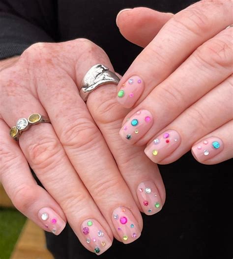 15 Women Who Can Create the Perfect Manicure Without Paying a Fortune ...