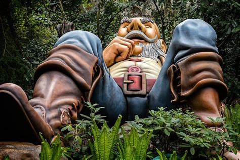 Verzaubert: Ein Tag im Freizeitpark Efteling - Reisezoom.com