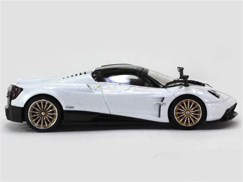 Pagani Huayra Roadster white 1:64 LCD models diecast scale miniature ...