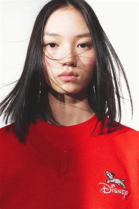 Appliquéd sweater vest - Red/101 Dalmatians - Ladies | H&M IN