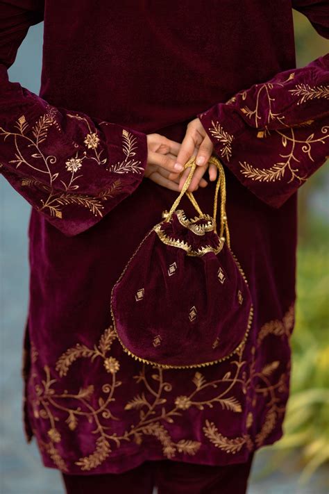 Shop Wine Velvet Suit with Tulip Pants Online – INCHING INDIA