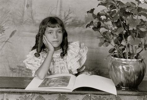 Daughter of Thomas E Askew Head-and-Shoulders Portrait Seated Right ...