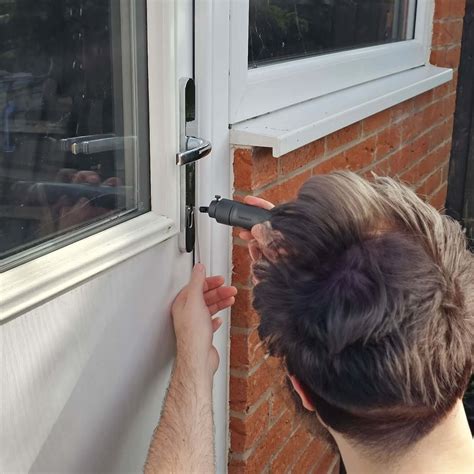 Using a Lock Pick Gun 的图像结果