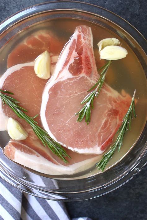 Easy Pork Chop Brine (Best Brine for Pork Chops) - TipBuzz