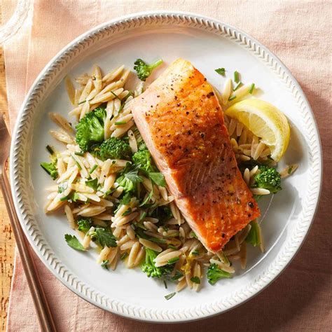 12 Healthy Salmon Dinner Recipes