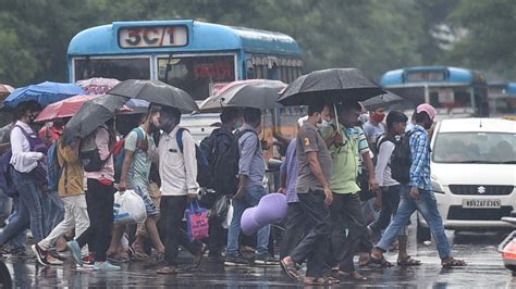 Rain in West Bengal: আজ কলকাতা সহ ১৪ জেলায় বজ্রবিদ্যুৎ- বৃষ্টির ...