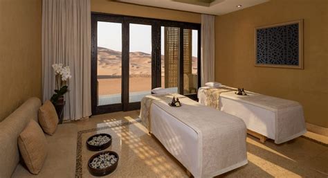 https://assets.anantara.com/image/upload/q_auto%2Cf_auto/media/minor/anantara/images/qasr-al-sarab-desert-resort-by-anantara/spa/new-images-2020/qasr_al_sarab_desert_resort_by_anantara_spa_treatment_rooms_beds_1120x608.jpg