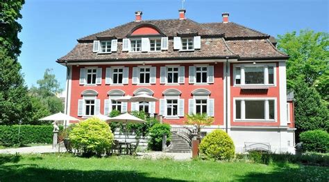 BED & BREAKFAST VILLA JAKOBSBRUNNEN (Winterthur) - Specialty B&B ...