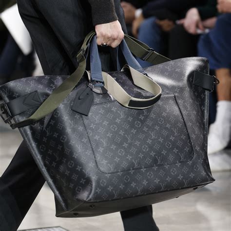 Louis Vuitton lv man shoulder bag original leather | Louis vuitton mens ...