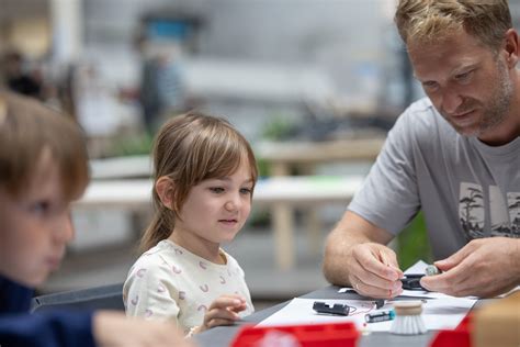 robo panic: Low-Tech Robot Challenge / Ars Electronica (AT) | photos ...