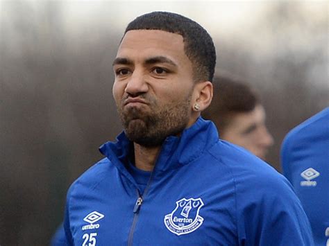 Aaron Lennon 2025: dating, net worth, tattoos, smoking & body facts ...
