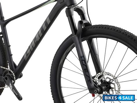 Giant XTC SLR 29 2 Bicycle price, colours, pictures, specs and reviews ...