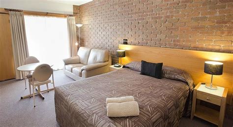 HORSHAM COUNTRY CITY MOTOR INN - Motel Reviews, Photos, Rate Comparison ...