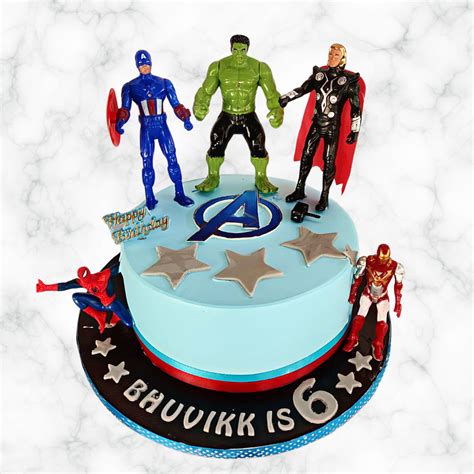 A Super Squad Cake – legateaucakes