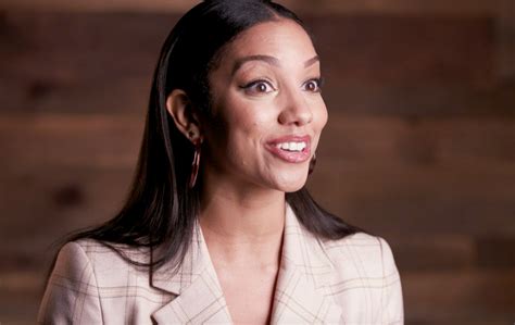Corinne Foxx says she ‘actually enjoys’ working with dad Jamie on new TV show [Video]