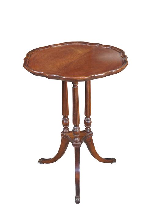 Mersman Mid Century Mahogany Scalloped Fluted Pie Crust Pedestal Stand ...