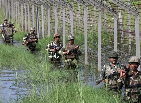 Jammu and Kashmir: Three terrorists killed as Indian Army foils ...