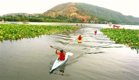 29 Famous Lakes In India That Will Bedazzle With Their Stunning Beauty