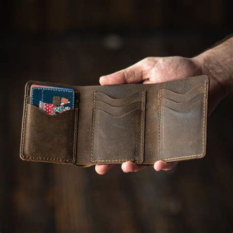 Wallets & Belts – Craft & Glory International