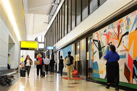 Choose this, not that: EWR Priority Pass lounge edition - The Points Guy