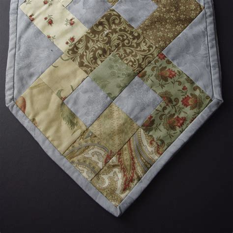 Patchwork Table Runners 的图像结果