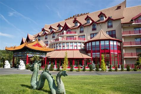 LES PAGODES DE BEAUVAL (Seigy) - Hotel Reviews, Photos, Rate Comparison ...