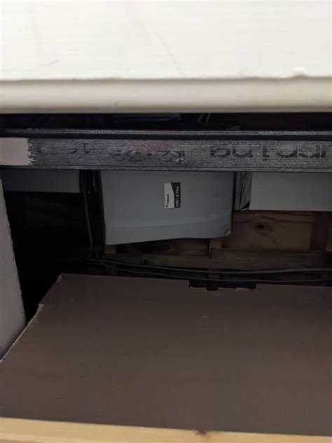 Should we insulate crawl space above top floor flat? : r/DIYUK