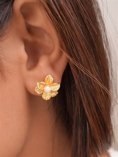 Buy Designer Earrings for Women and Girls - The Loom