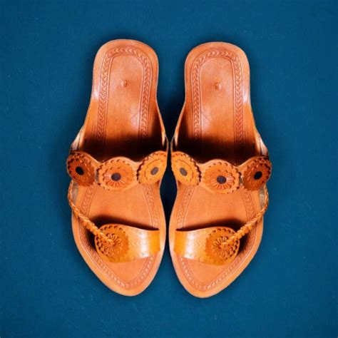 KOLHAPURI CHAPPAL Cross Vani Patta Ladies Brown Leather Footwear Pack ...
