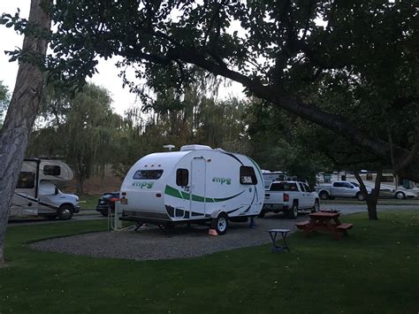 FISH HOUSE INN AND RV PARK (Dayville) - Campground Reviews, Photos ...