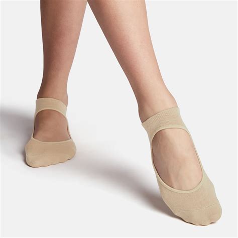 Socks- Women socks|Yoga socks|yoga socks for women|Sports socks women ...