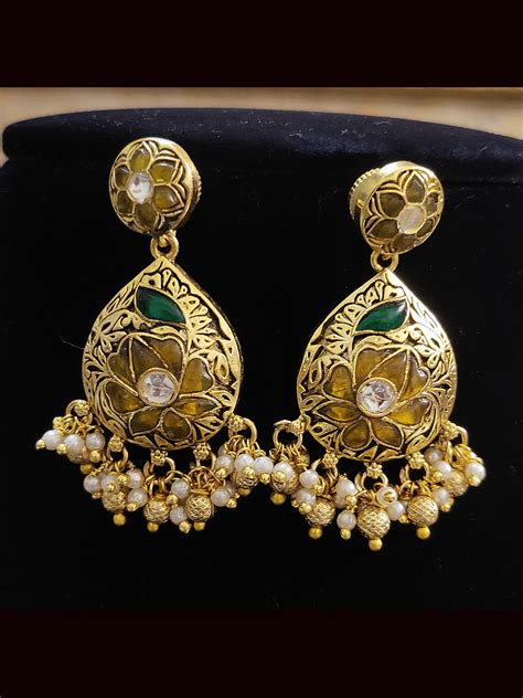 Leaf shaped coloured inlay intricate design gold hasli set – Odara ...