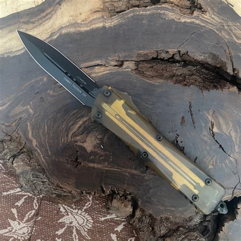 Microtech Combat Troodon D/E Smooth Ultem Top and Button DLC Magnacut ...