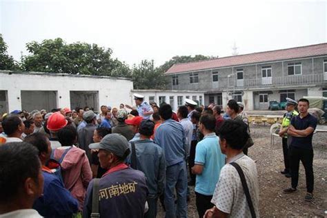 【警旗飘扬】淄川交警大队与辖区劳务市场、建筑工地签订交通安全承诺书筑牢交通安全防线 - 社会 - 淄博频道