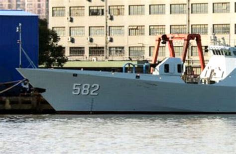 马来西亚第二艘LMS濒海任务舰服役_凤凰网
