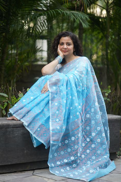 Jamdani Sarees Online | Handwoven Artistic Weaves | 6yardsandmore ...