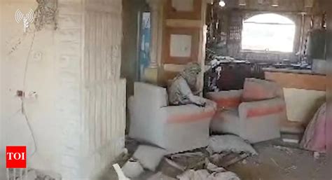 'I looked him in the eyes': Israeli soldier shares moment he found ...