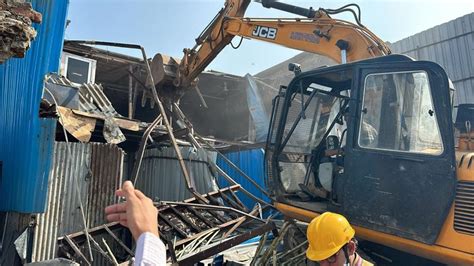 Mumbai: BMC Initiates Demolition Drive To Clear Encroachments ...