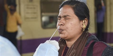 PM's Review Meet on Omicron Focuses on Vaccination, Genome-Sequencing ...