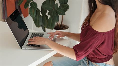 What is a Professional Reference: Definition, Examples & Tips